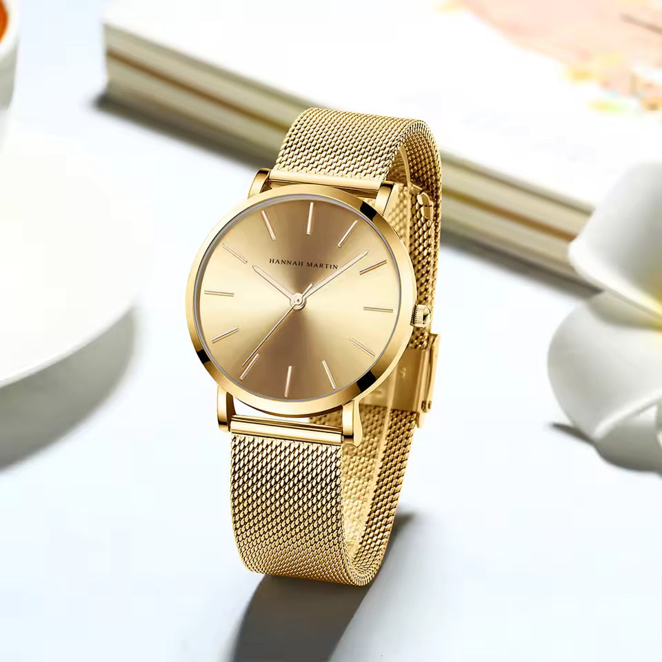 Elegant Rose Gold Wristwatch Featuring Quartz Movement