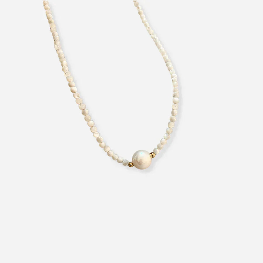 Diora | Elegant Pearl Necklace