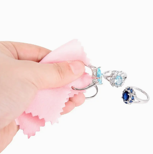 Tiamo's Premium Edition Jewelry Cleaning Wipes – 50 pieces for a brilliant shine