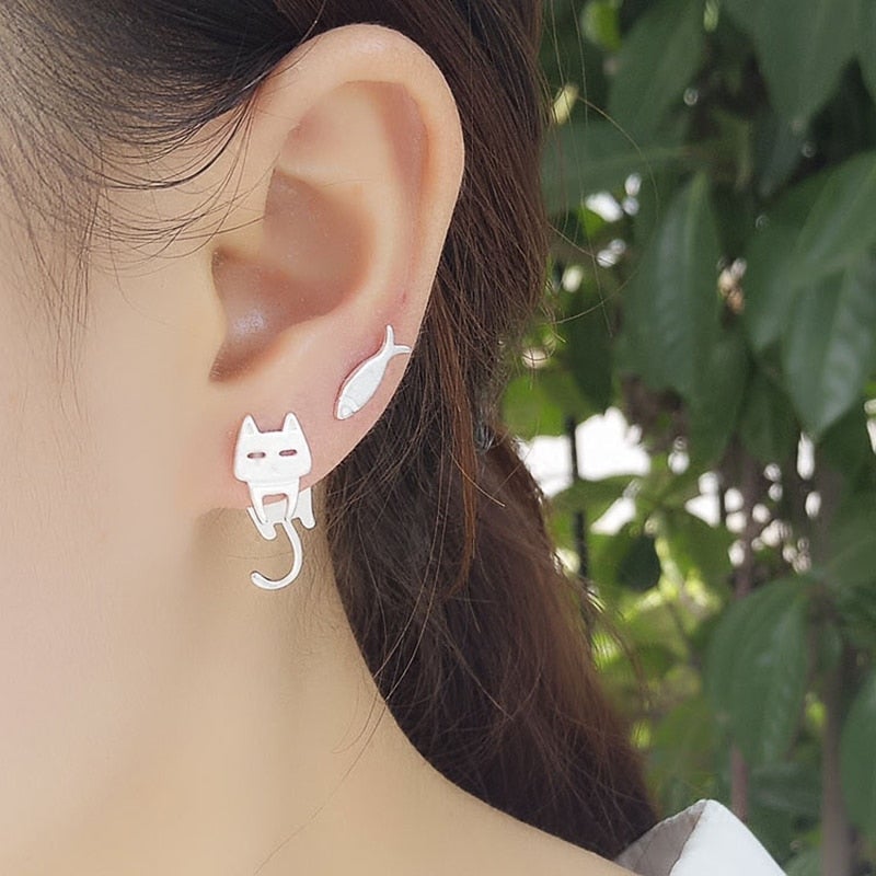 Climbing kitten silver earrings