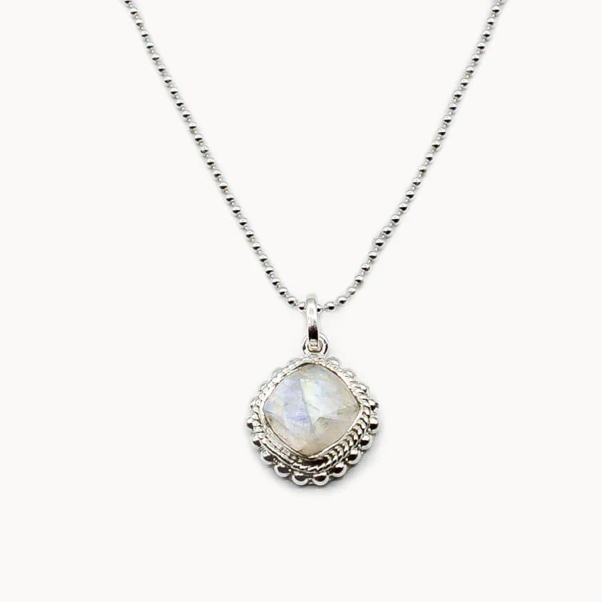 Perrine | Moonstone Necklace