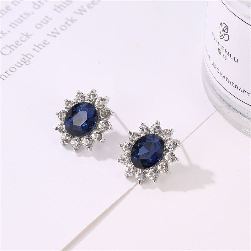 Dazzling Silver Necklace and Earring Set with Sapphire and Zircon