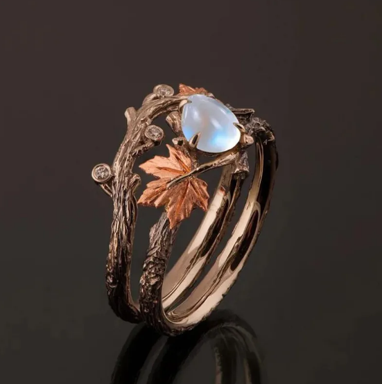 Vintage Golden Maple Leaf Ring