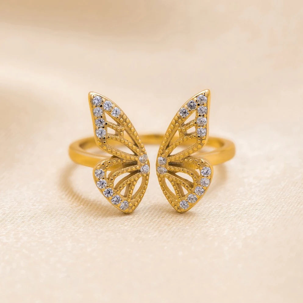 Adjustable Butterfly Ring in Dazzling Gold with Sparkling Zircons